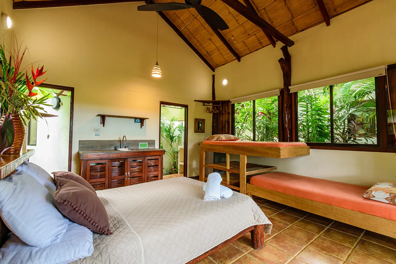 Private bungalows (3)